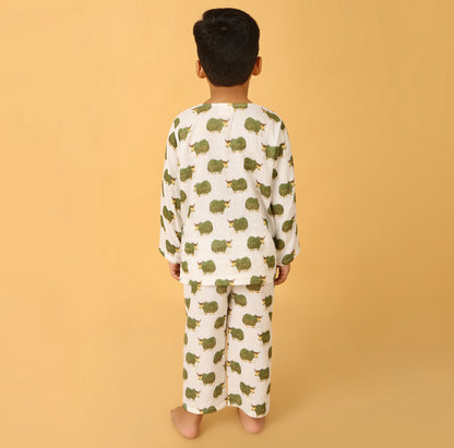 Green Grazing Yak Kurta Pyjama