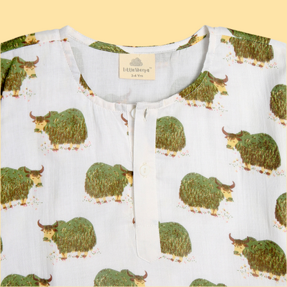 Green Grazing Yak Kurta Pyjama